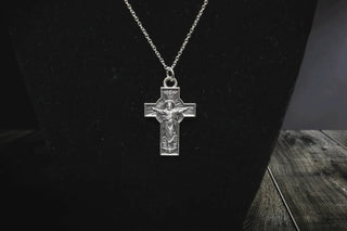 Christ Victorious Cross Pendant (925 Silver)