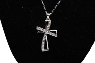 Elegant Women's Cross Necklace (925 Silver)