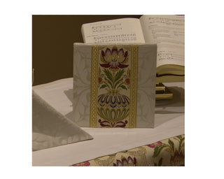 Ivory Tapestry Burse | Ivory Festival Church Vestment Set