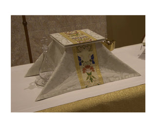 Ivory Tapestry Chalice Veil | Ivory Festival Altar Hangings